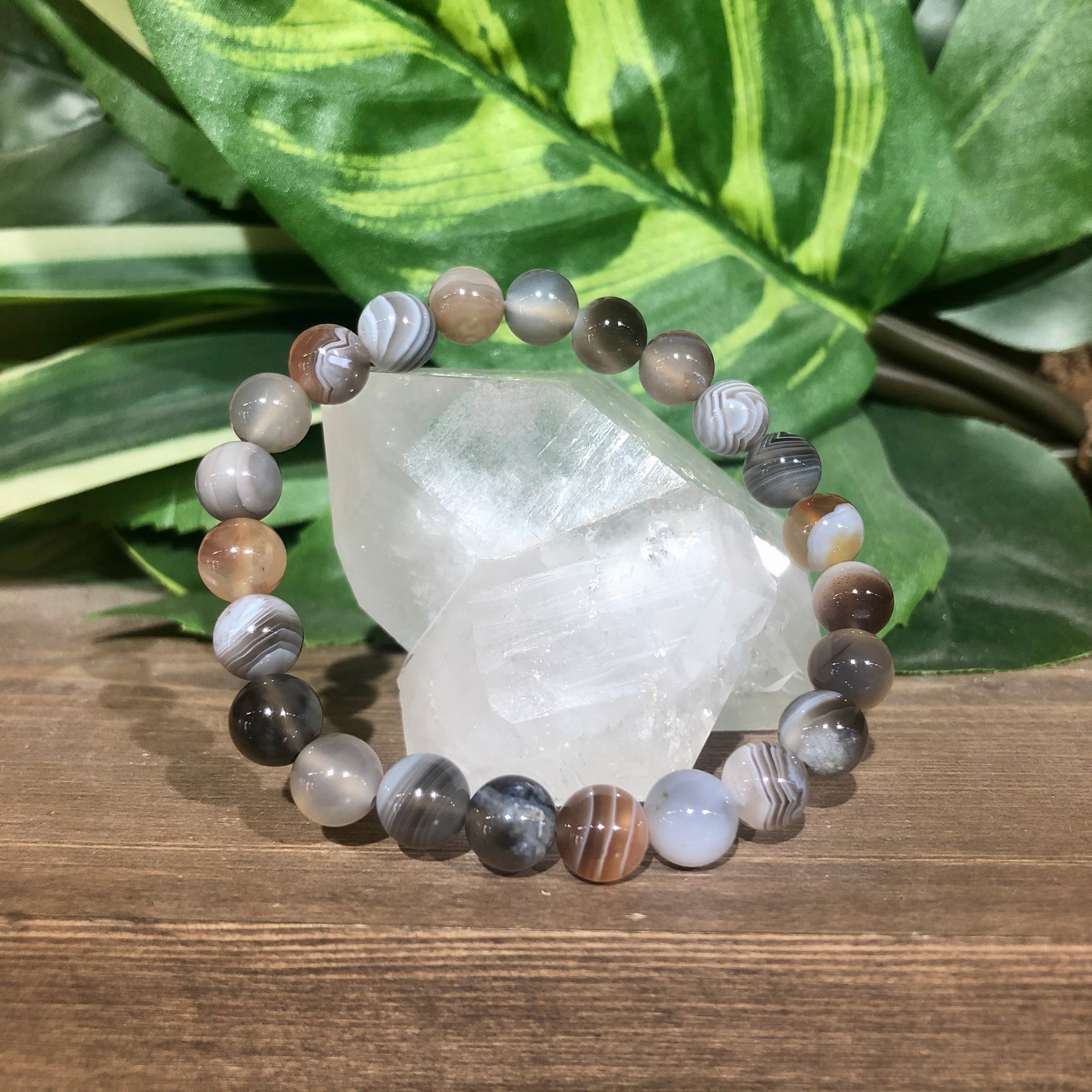 Indian Agate: Healing Properties, History and Benefits – Evolve Mala